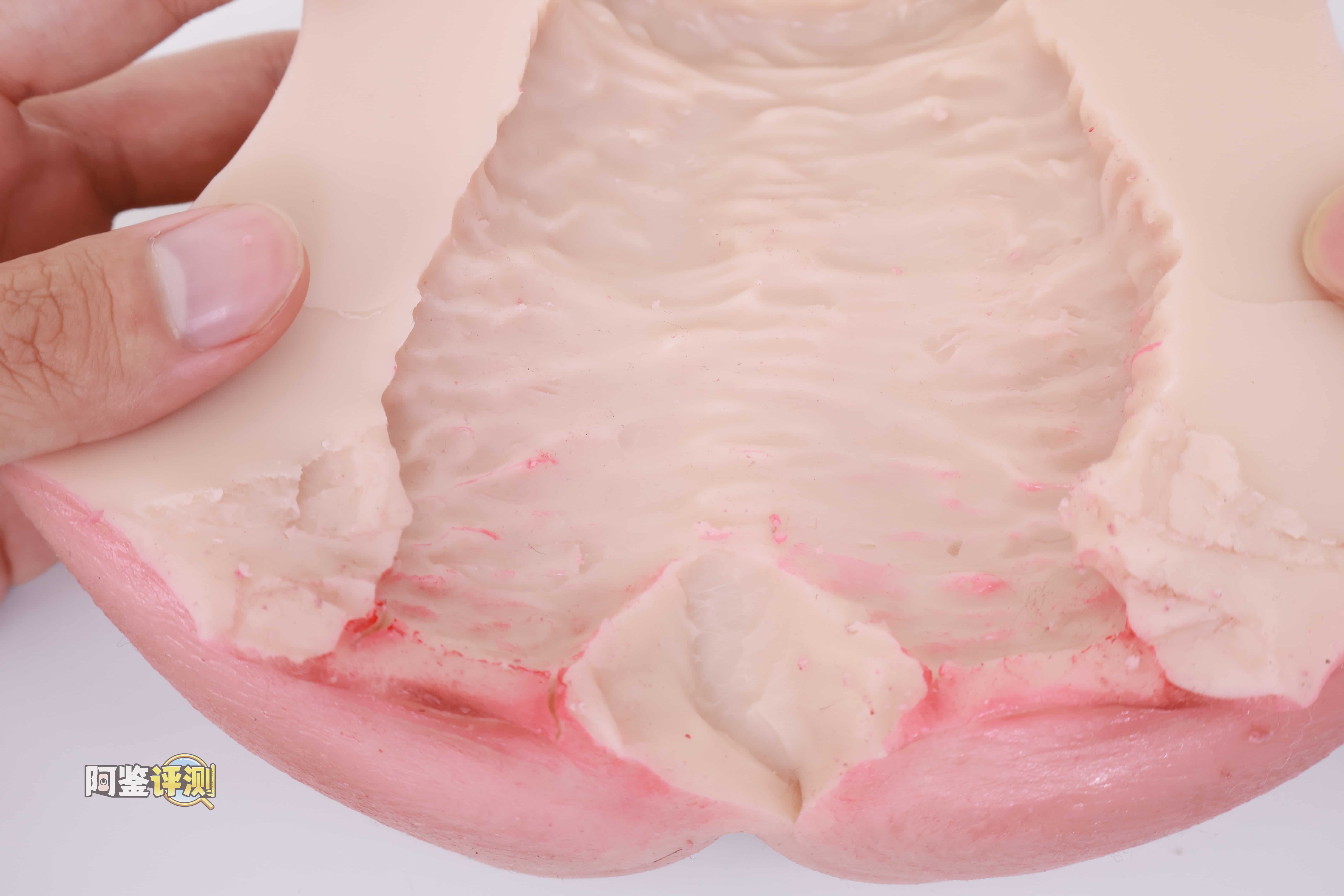 YUU——“极乐蜜壶”评测!使用硅胶材质制作而成的飞机杯,似乎没有我想象中那么难以使用