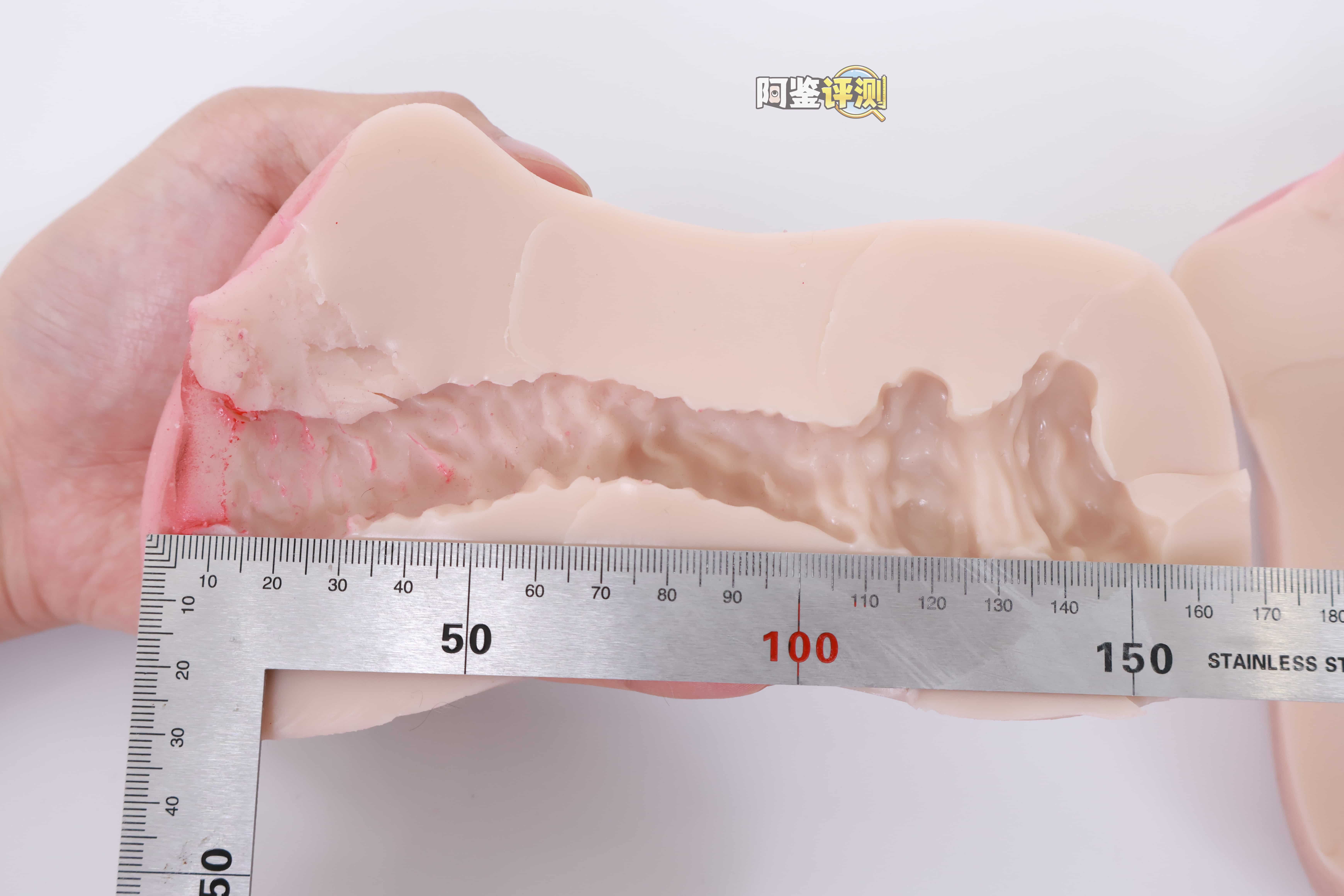 YUU——“极乐蜜壶”评测!使用硅胶材质制作而成的飞机杯,似乎没有我想象中那么难以使用