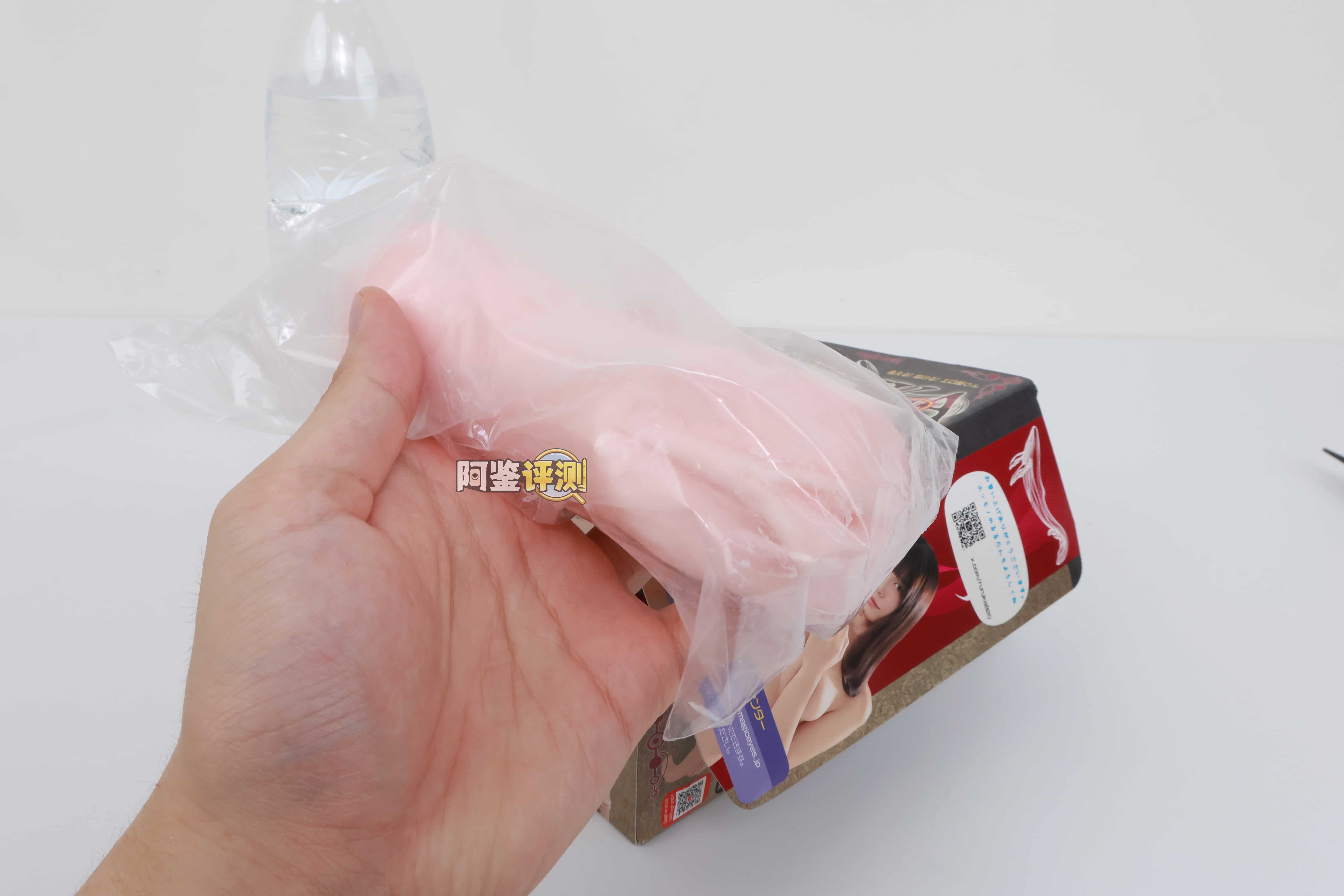 魔眼——"露露碳"评测!以猎奇画风和奇妙主题著称的魔眼,怎么突然做起了女优联名款?