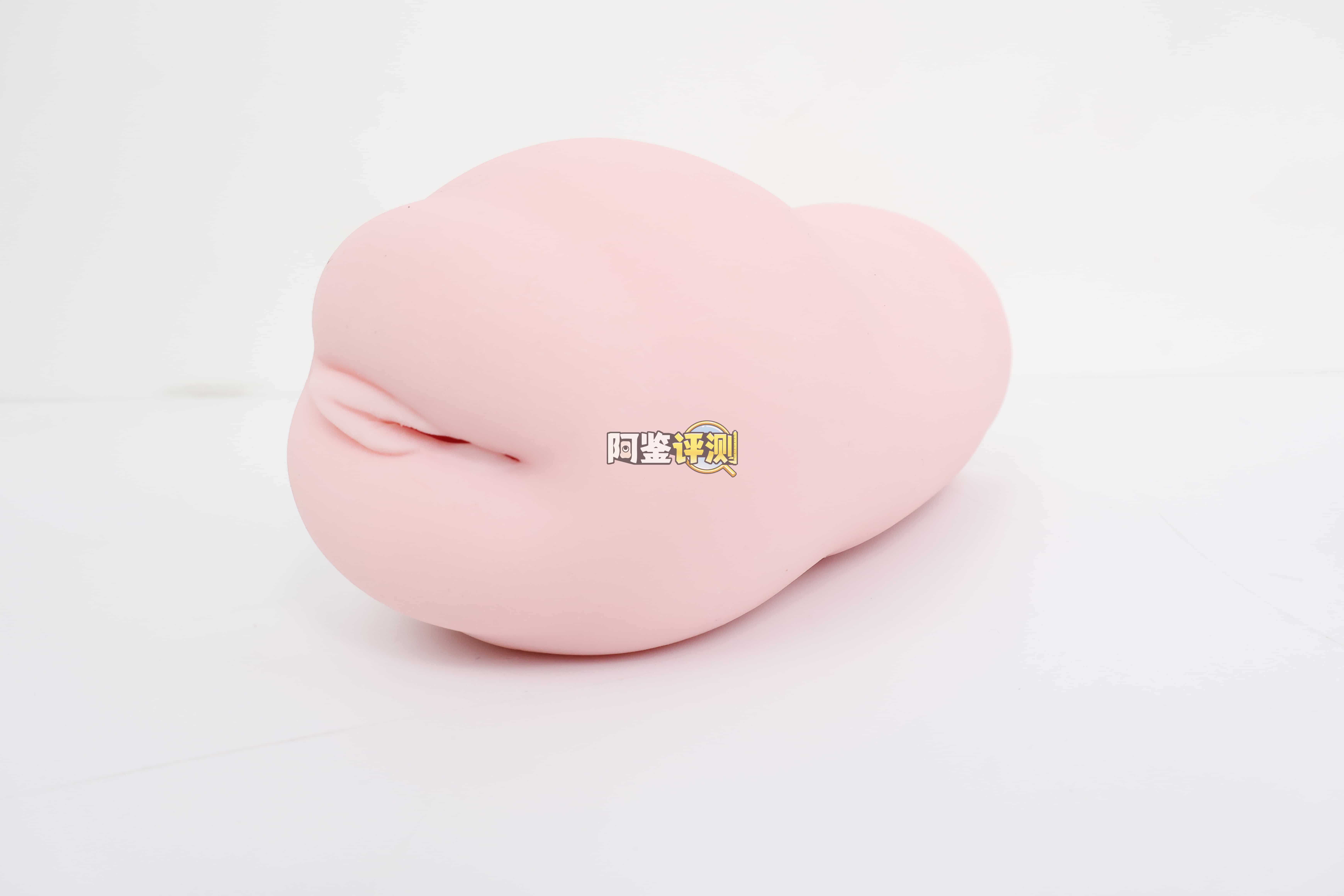 YUU——”乳推神乐”评测！乳交居然要靠通道结构来实现？这设计概念多少是有点搞笑成分在