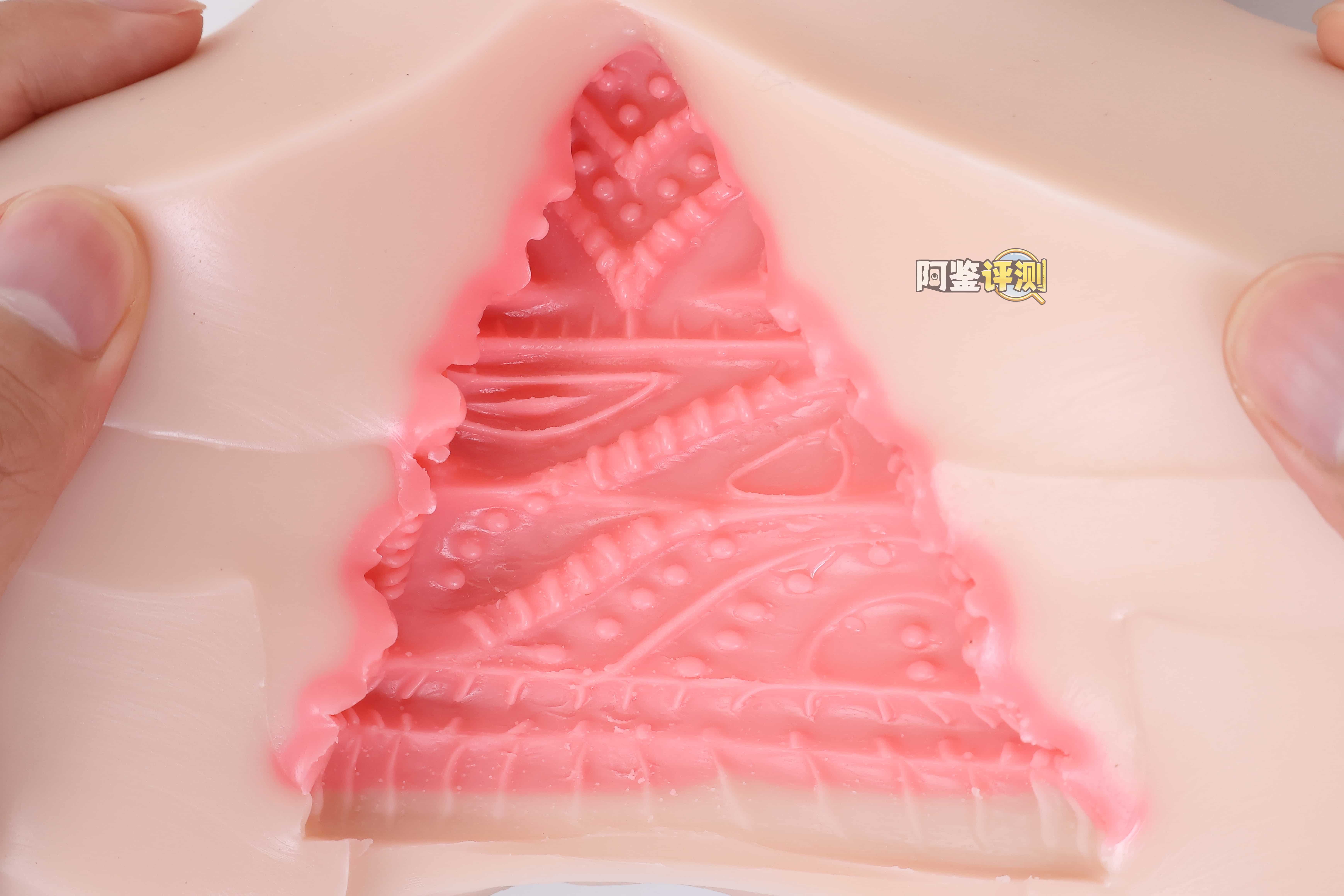 yokubou——“火热应援团(半身)”评测!小臀模前作的延续半身款,终于有一款带软胸的小身体了!