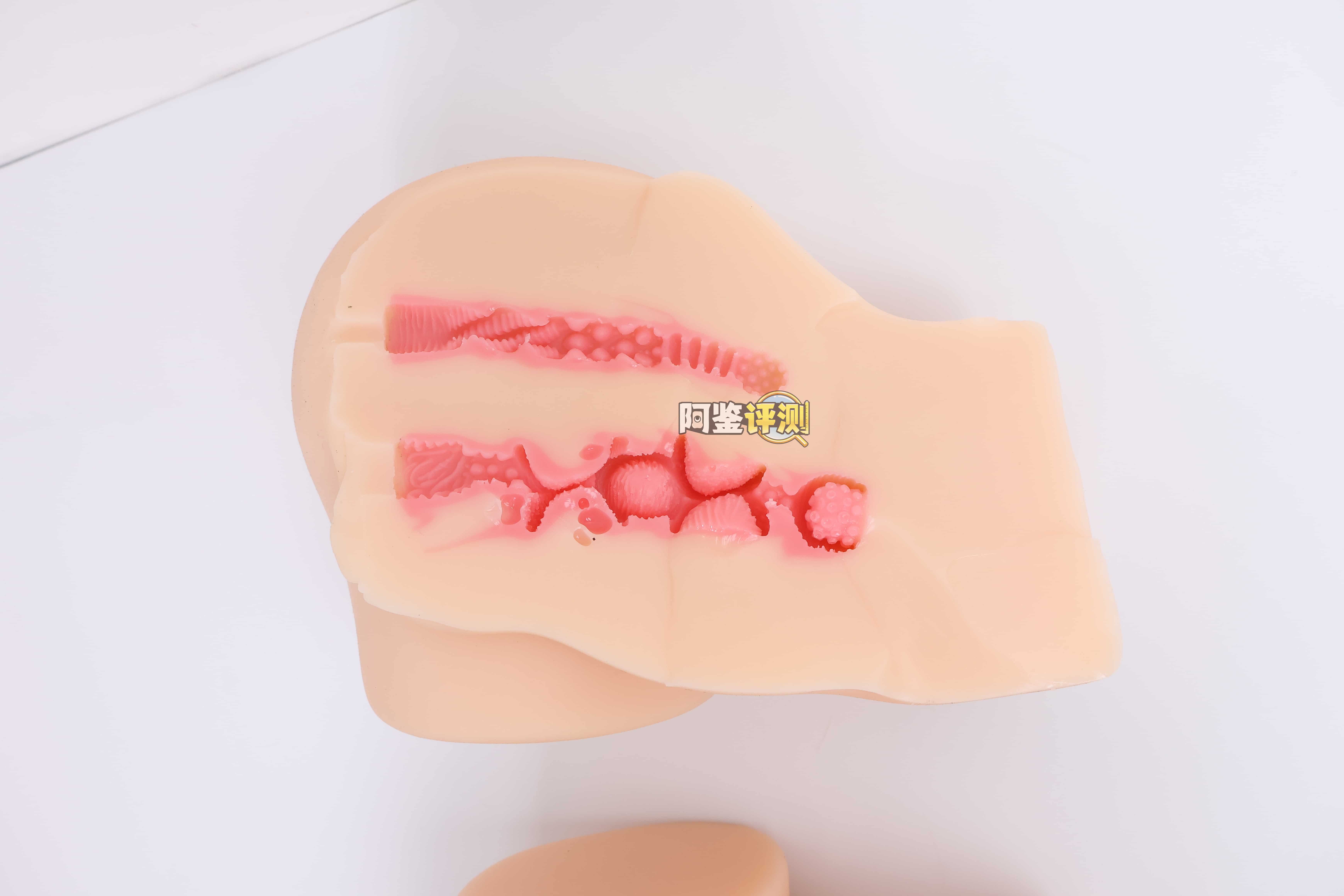 OK——“地雷系彼女”评测！硬度如此高的小臀模，撞起来的感觉像是”以卵击石“.....