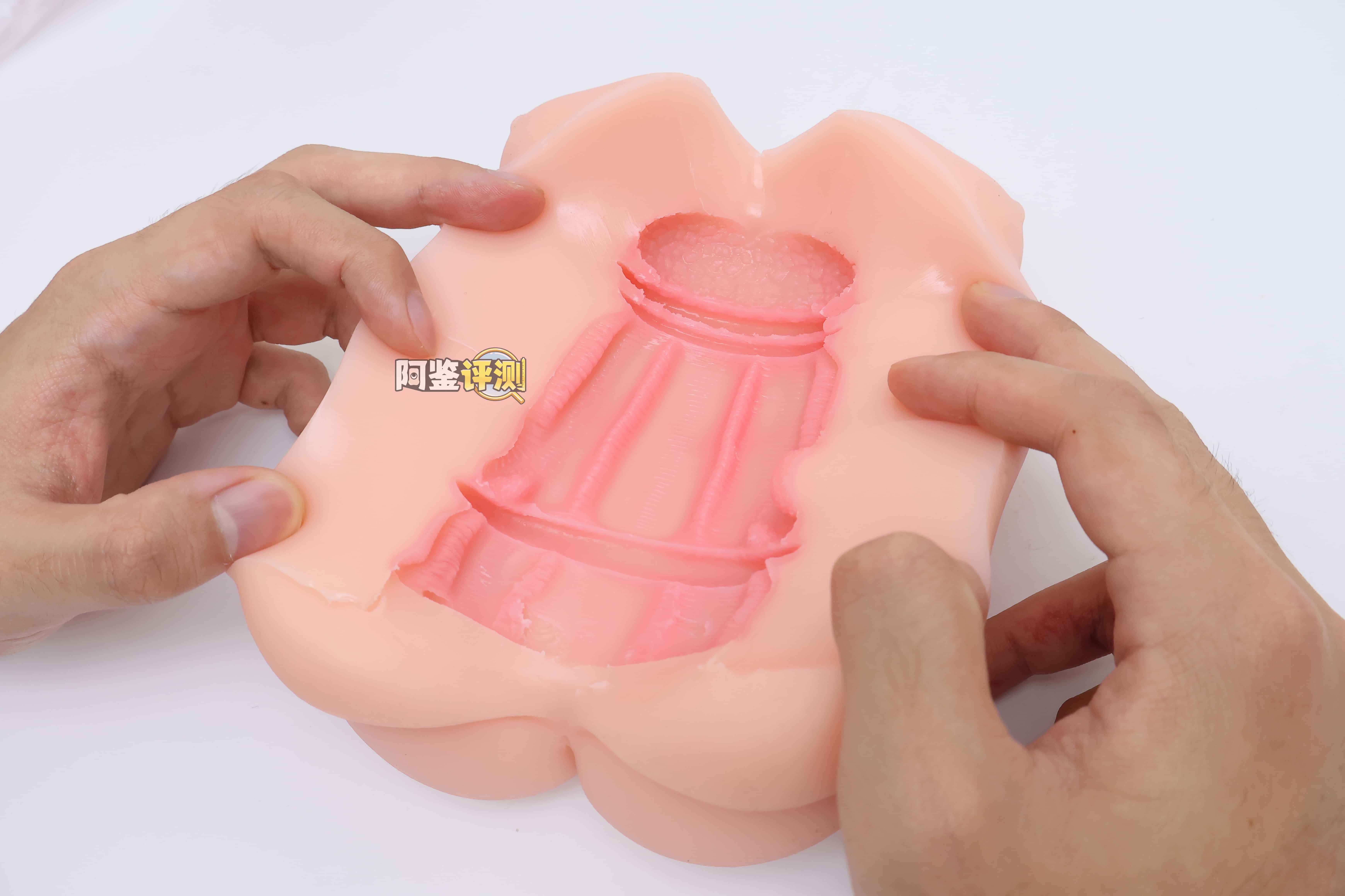 RQS——"牛娘净化"评测!简单紧致的突破型结构,但简单的设计似乎不怎么耐玩