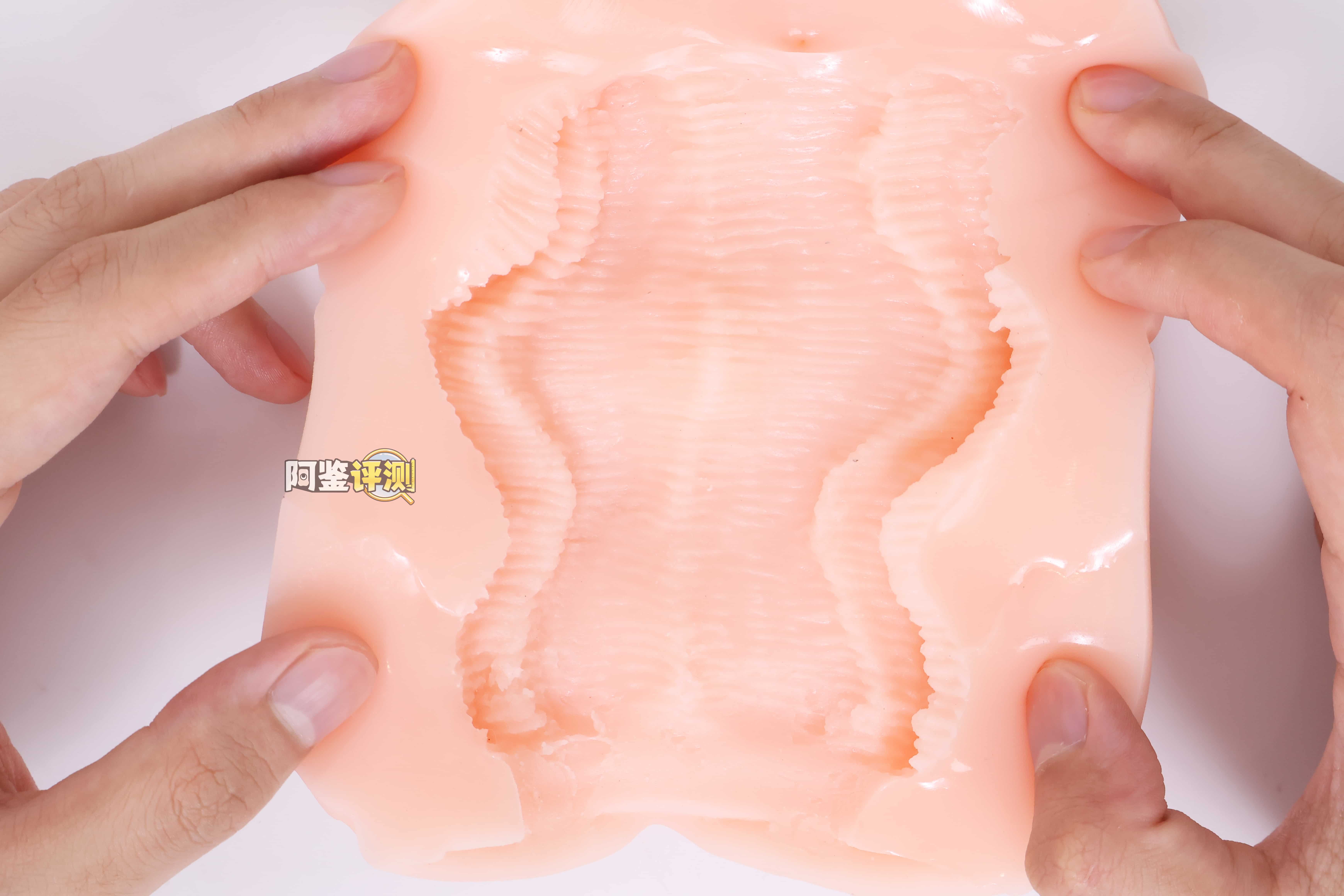 汤马托易士——”制服美少女”评测!充满棱角和剐蹭的脂软慢玩,也是别有一番风味!