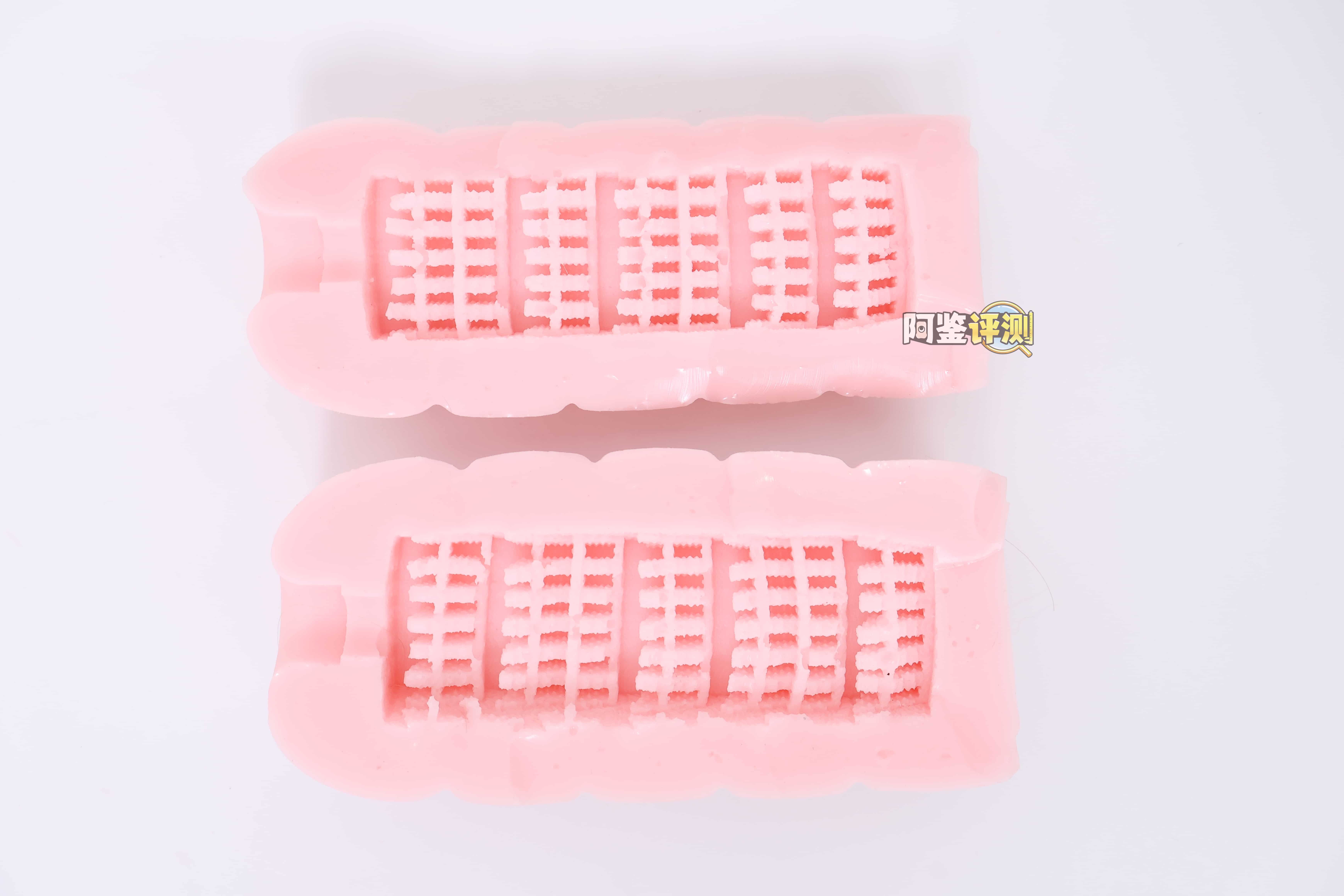 COOLP——”雌国巡礼”评测!栅栏形状的双面剐蹭纹理,暴力又Q弹的特殊剐蹭感