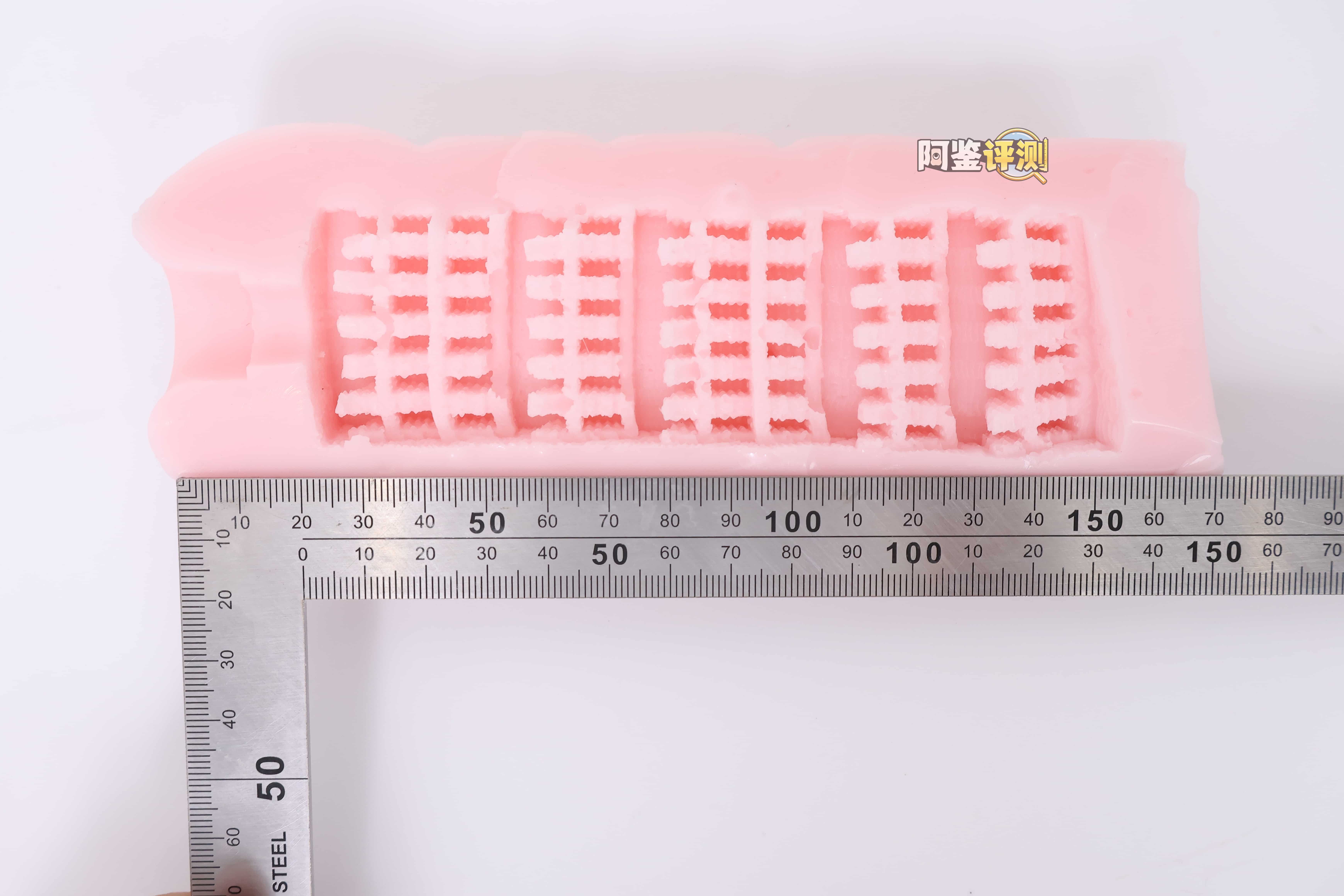 COOLP——”雌国巡礼”评测!栅栏形状的双面剐蹭纹理,暴力又Q弹的特殊剐蹭感