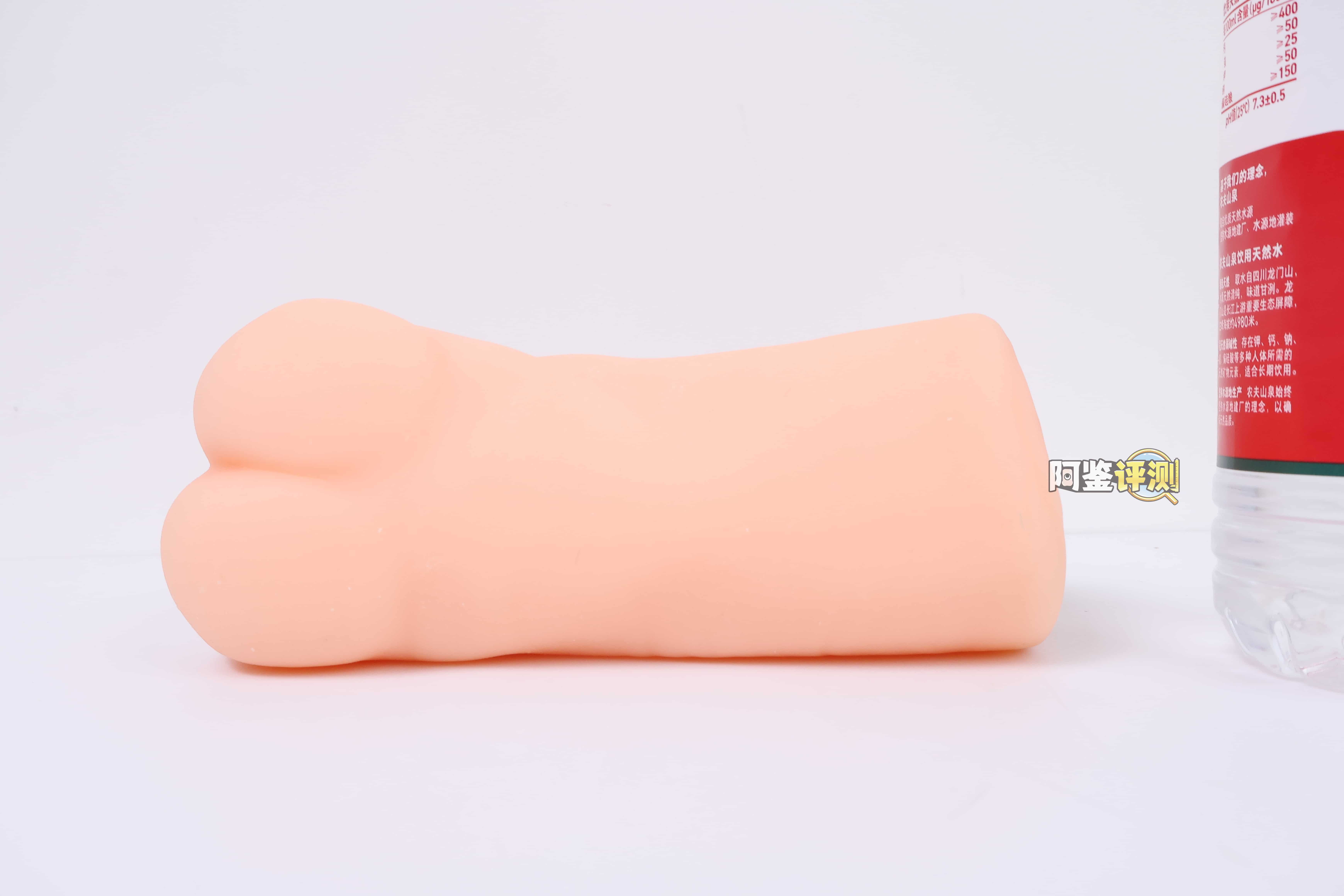 汤马托易士——”湿身淫穴”评测！大结构做进小杯子里，用起来感觉牛子偏来偏去的...