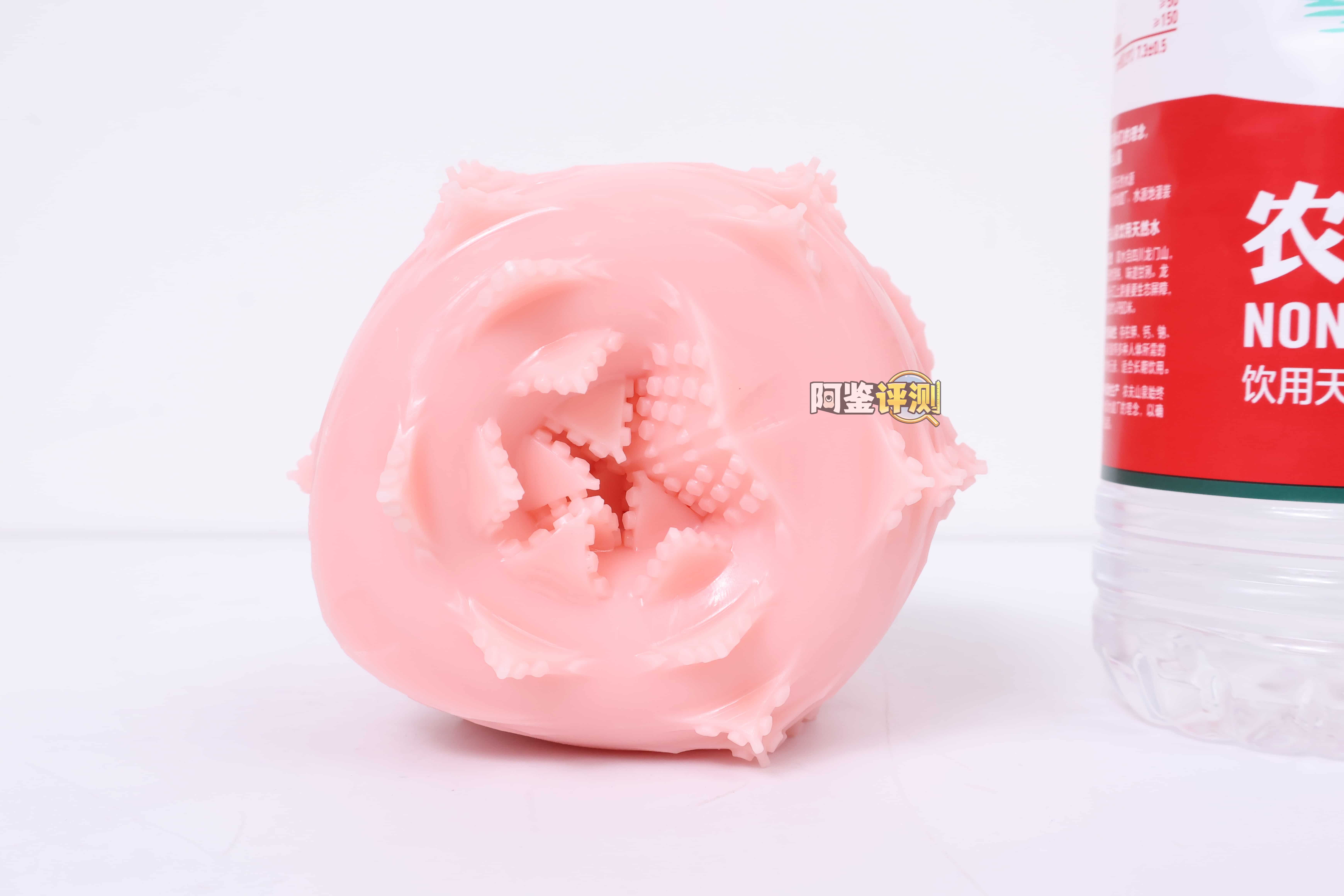 对子哈特——”宝石术士”评测！与排气法完全无缘的大空腔小杯，纹理的密度太低体验非常空洞