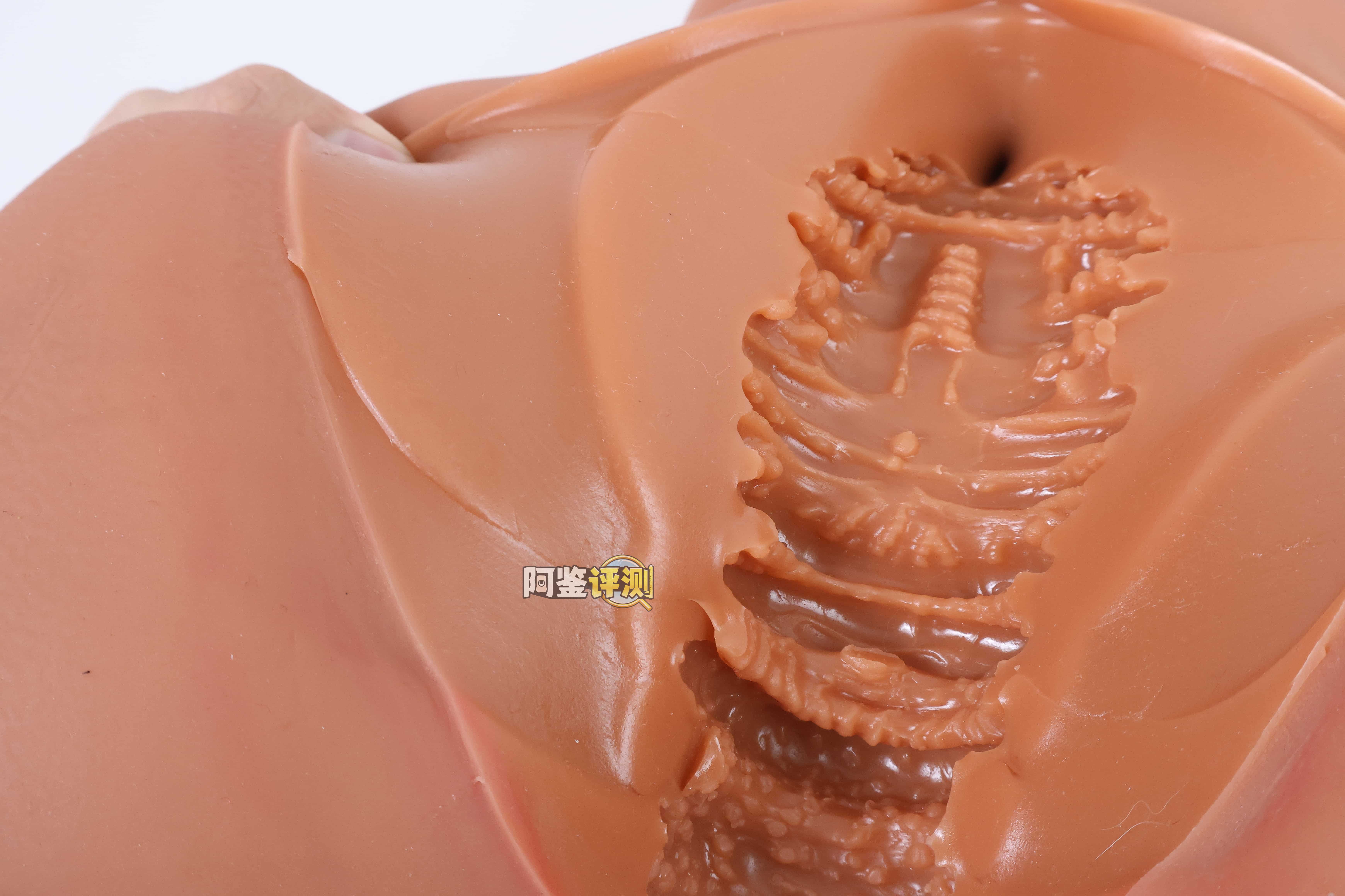 COC——“赤鸢”评测！ 创新工艺的全身软黑皮小身体倒模，设计概念不错但工艺上还有很多问题